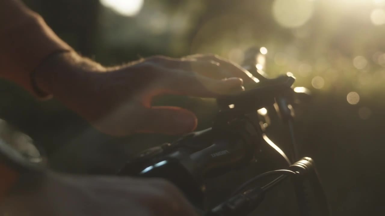 Close-up of a rider’s hand on the handlebar of a Legend ebike, highlighting control, comfort and everyday riding experience.